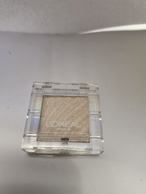L'Oreal Paris Eyeshadow New - Shade 20 Queen Satin